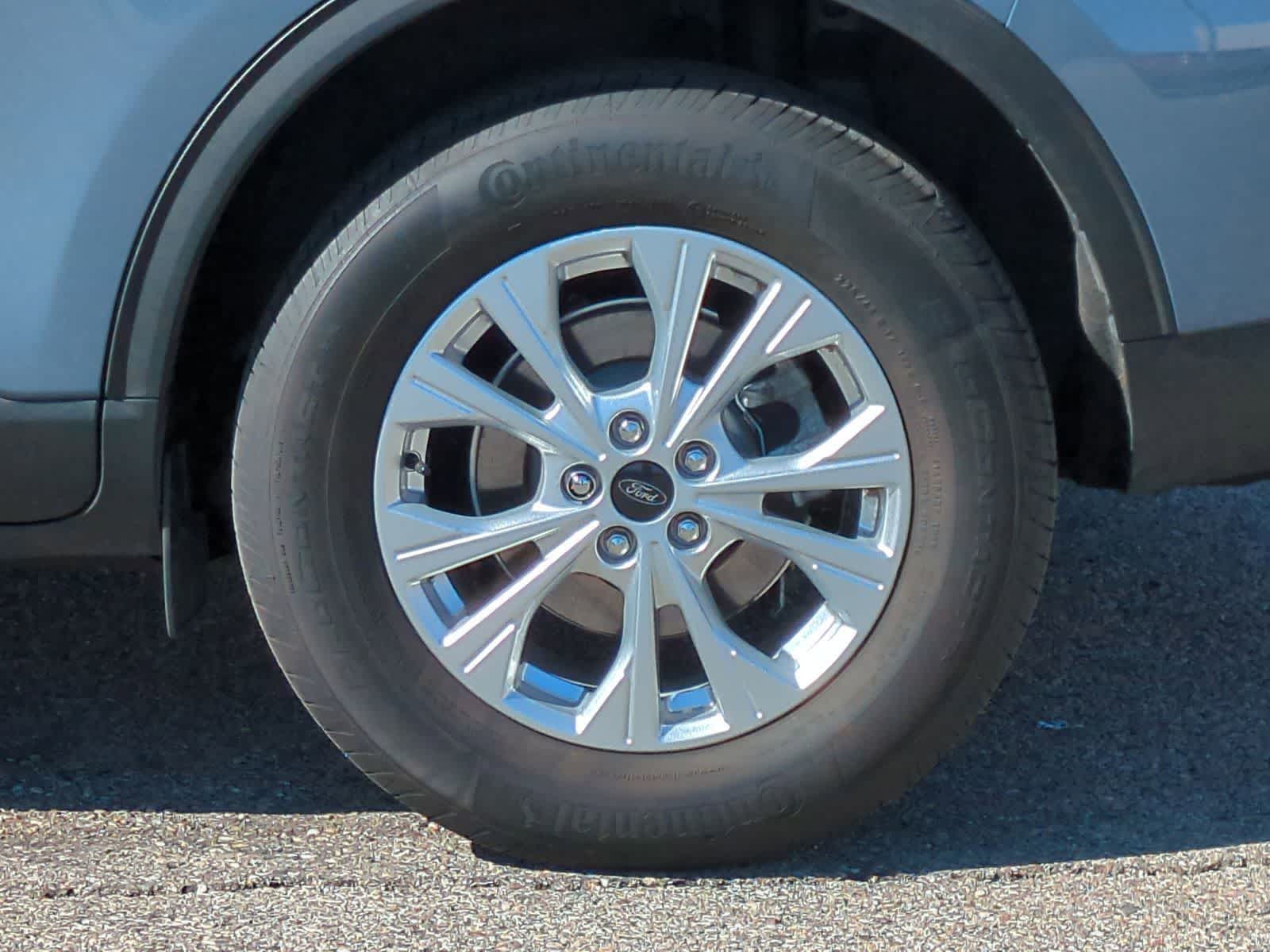 Thumbnail: 2023 Ford Escape - 14