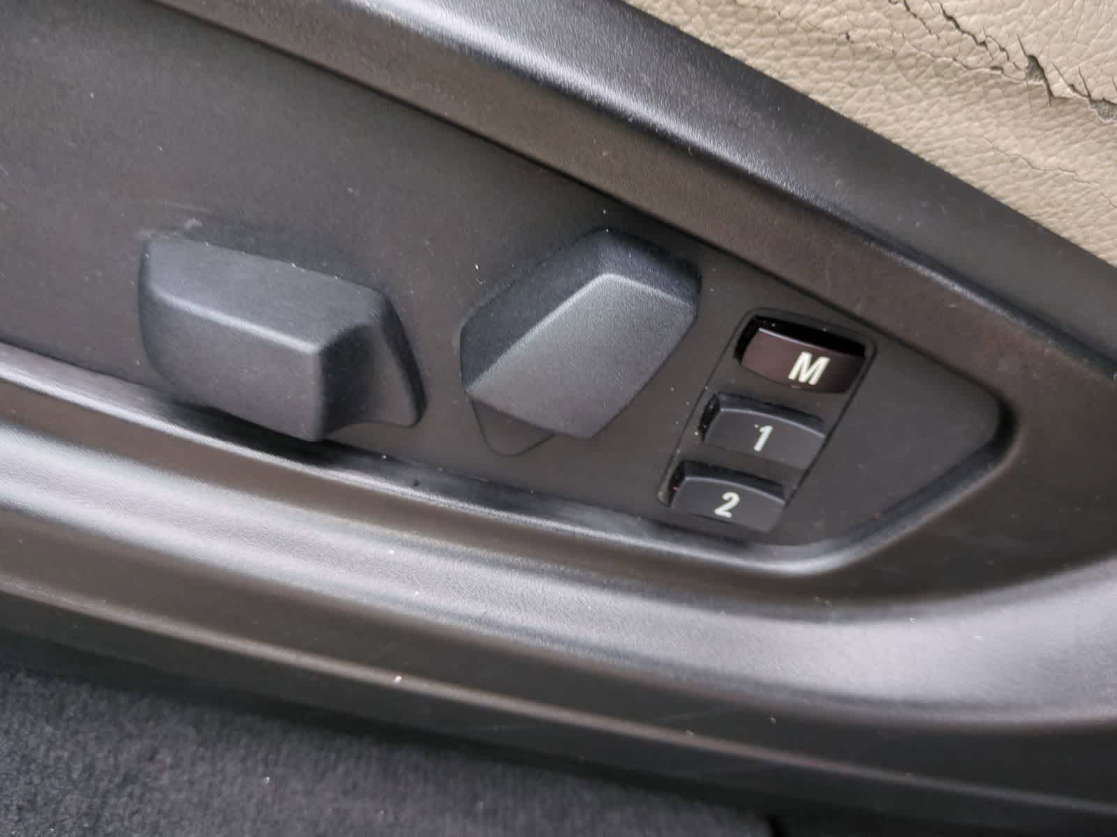 Thumbnail: 2012 BMW X5 - 17
