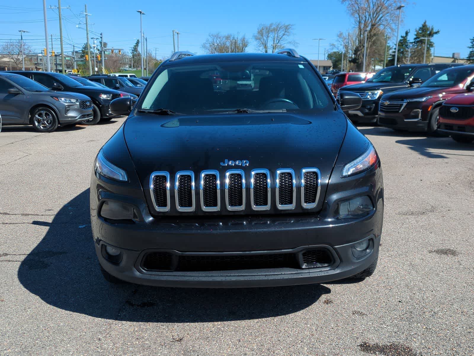 Thumbnail: 2016 Jeep Cherokee - 3