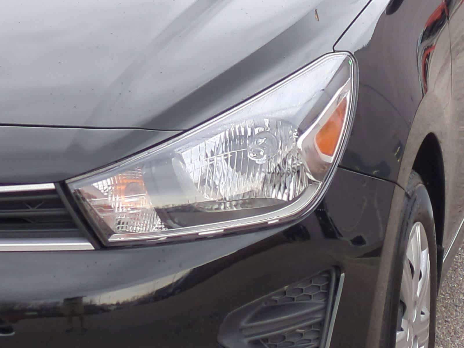 Thumbnail: 2022 Kia Rio5 - 11