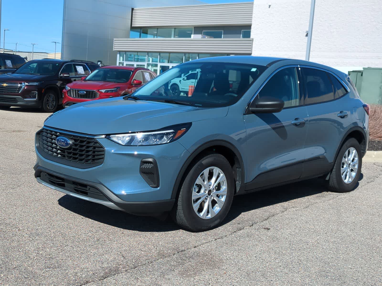 Thumbnail: 2023 Ford Escape - 4