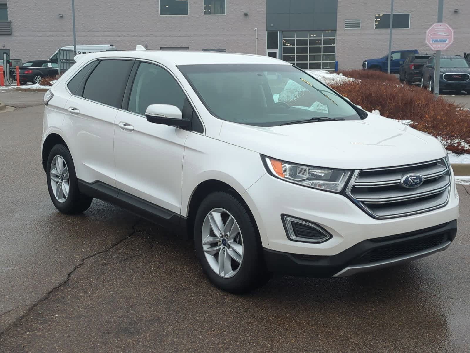 Thumbnail: 2017 Ford Edge - 2