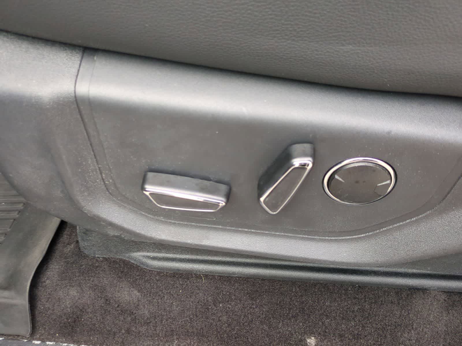 Thumbnail: 2023 Ford Expedition - 17