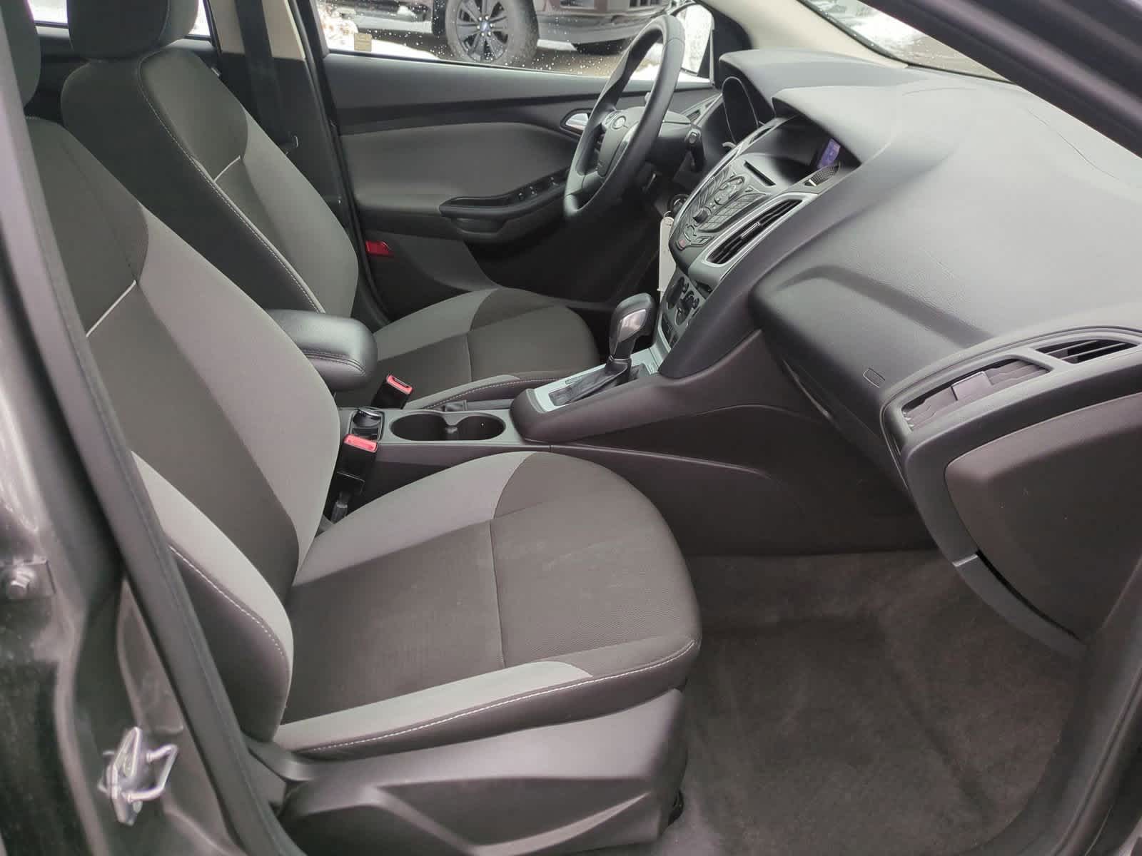 Thumbnail: 2013 Ford Focus - 21