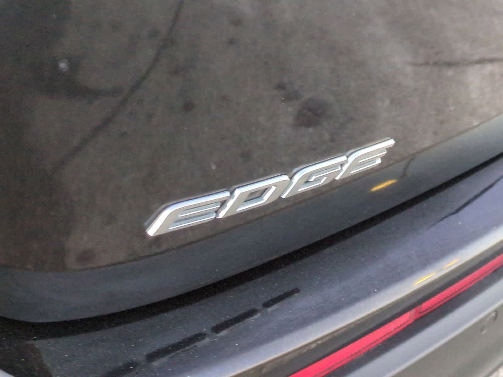 Thumbnail: 2016 Ford Edge - 13