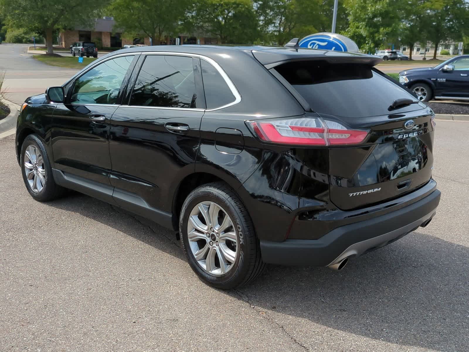 Thumbnail: 2023 Ford Edge - 6