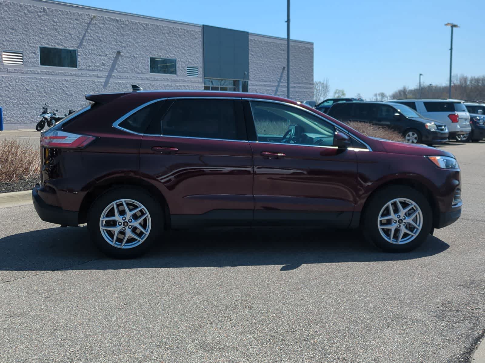 Thumbnail: 2023 Ford Edge - 9