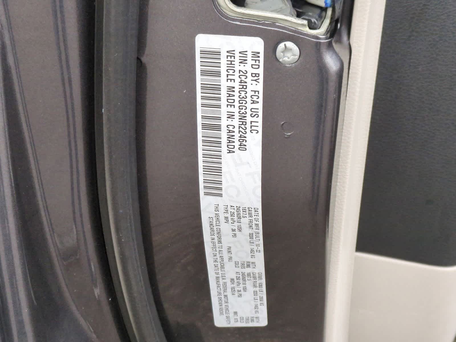 Thumbnail: 2022 Chrysler Pacifica - 40