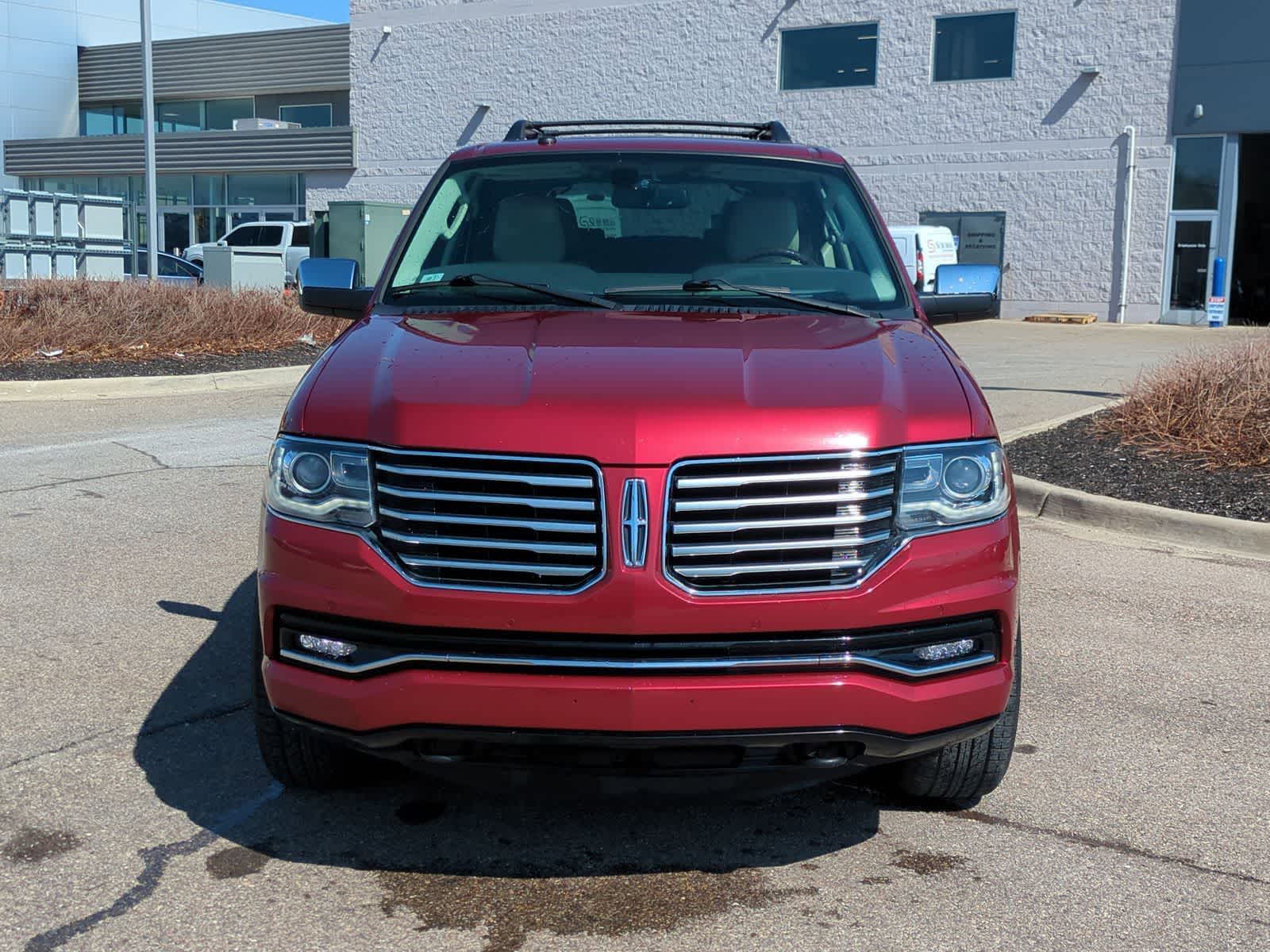 Thumbnail: 2016 Lincoln Navigator - 3