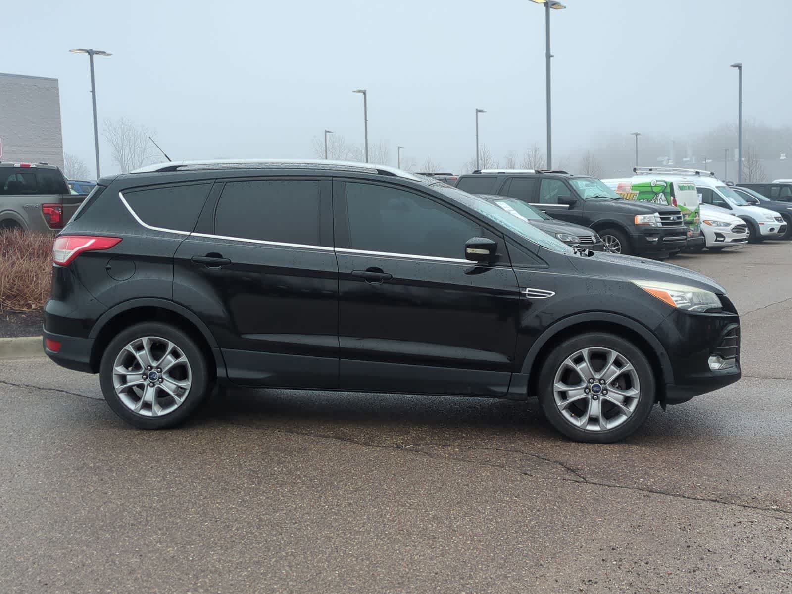 Thumbnail: 2016 Ford Escape - 9