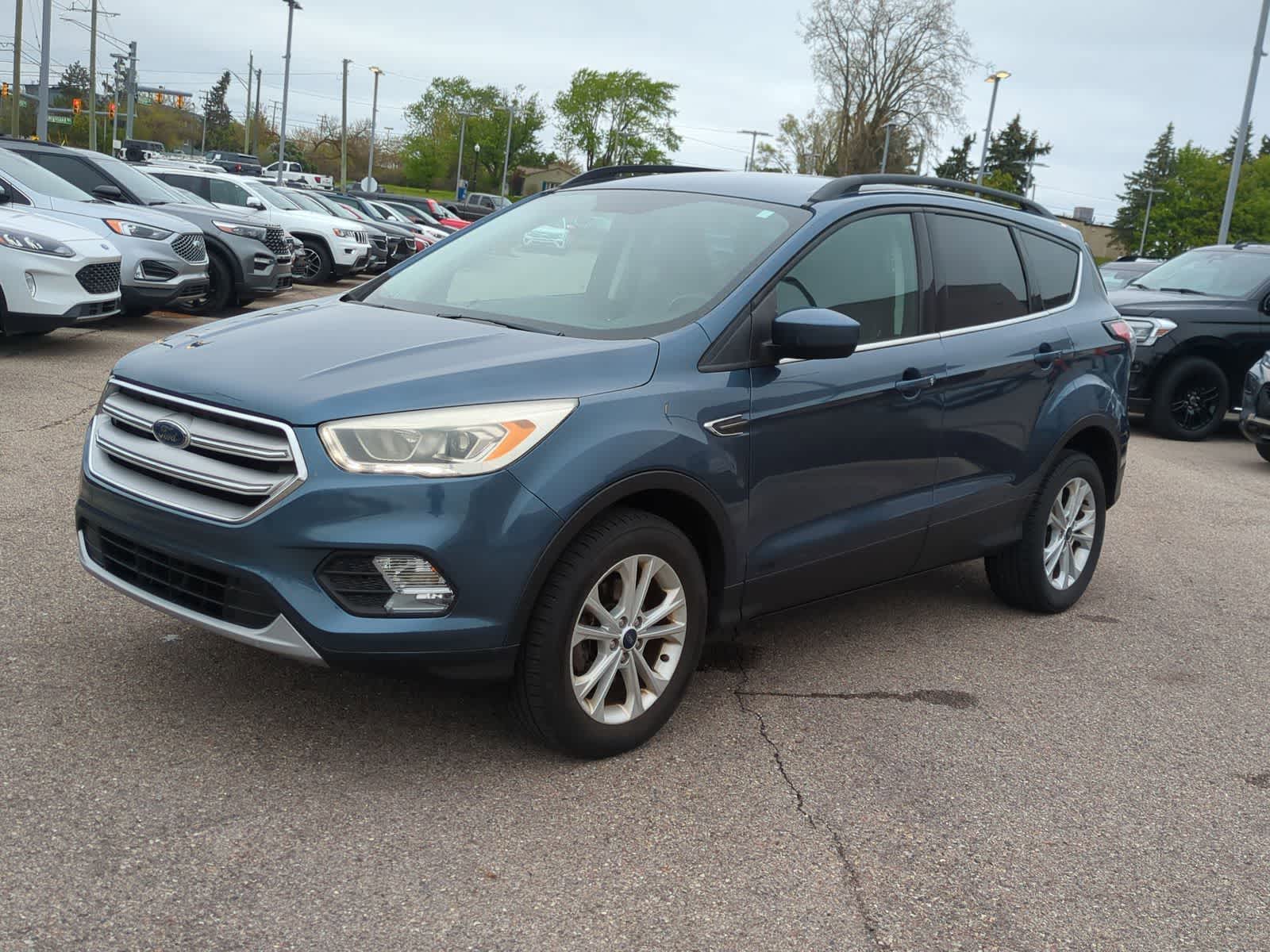 Thumbnail: 2018 Ford Escape - 4