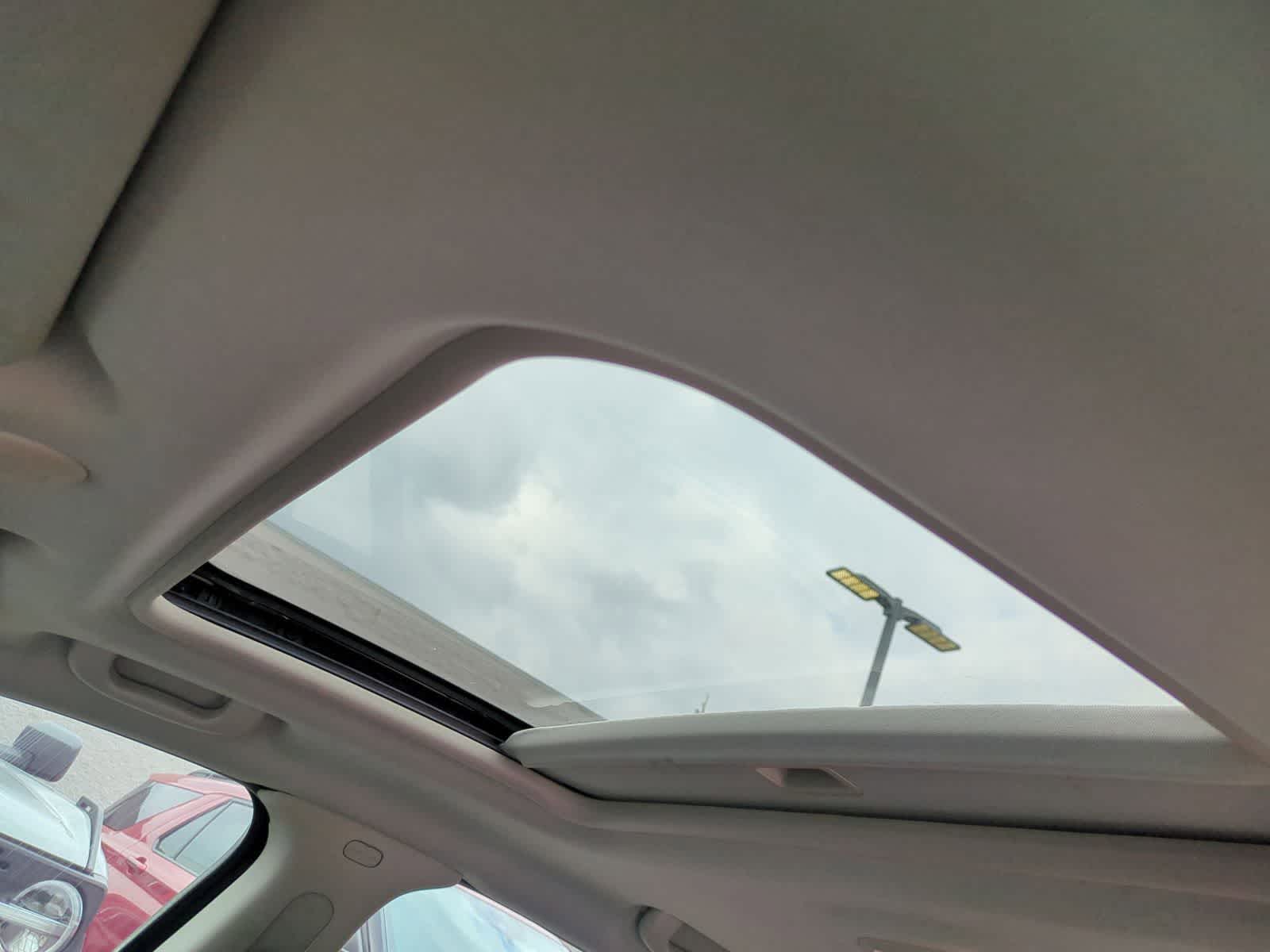 Thumbnail: 2012 Chevrolet Impala - 19