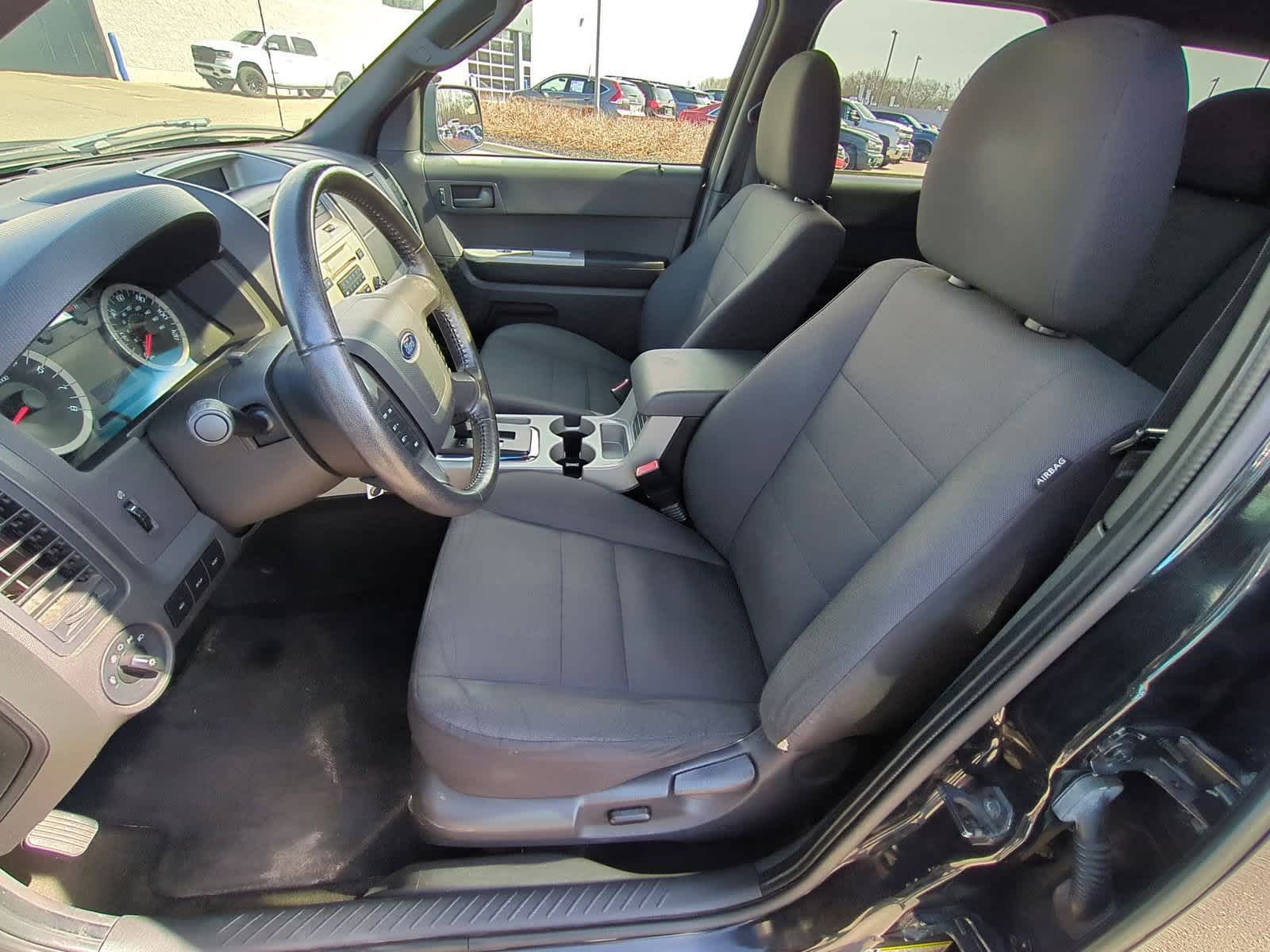 2011 Ford Escape XLT 16