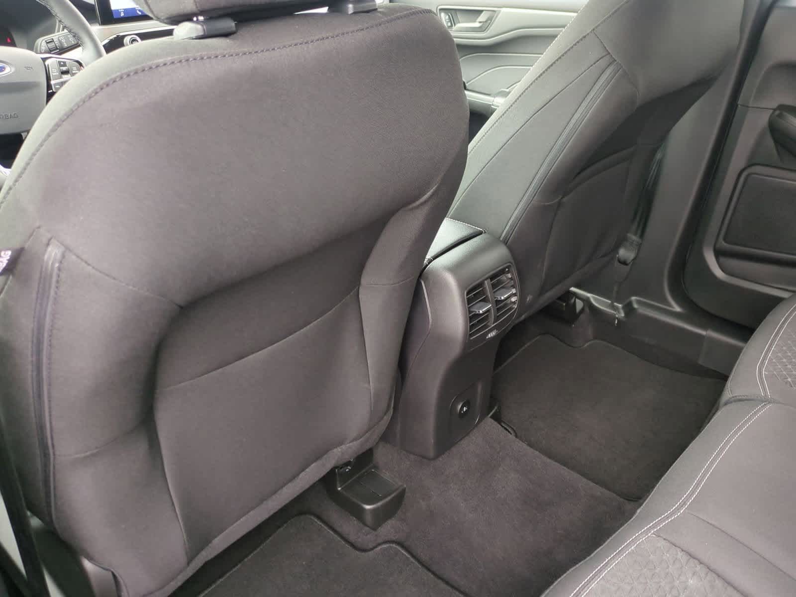 Thumbnail: 2023 Ford Escape - 18