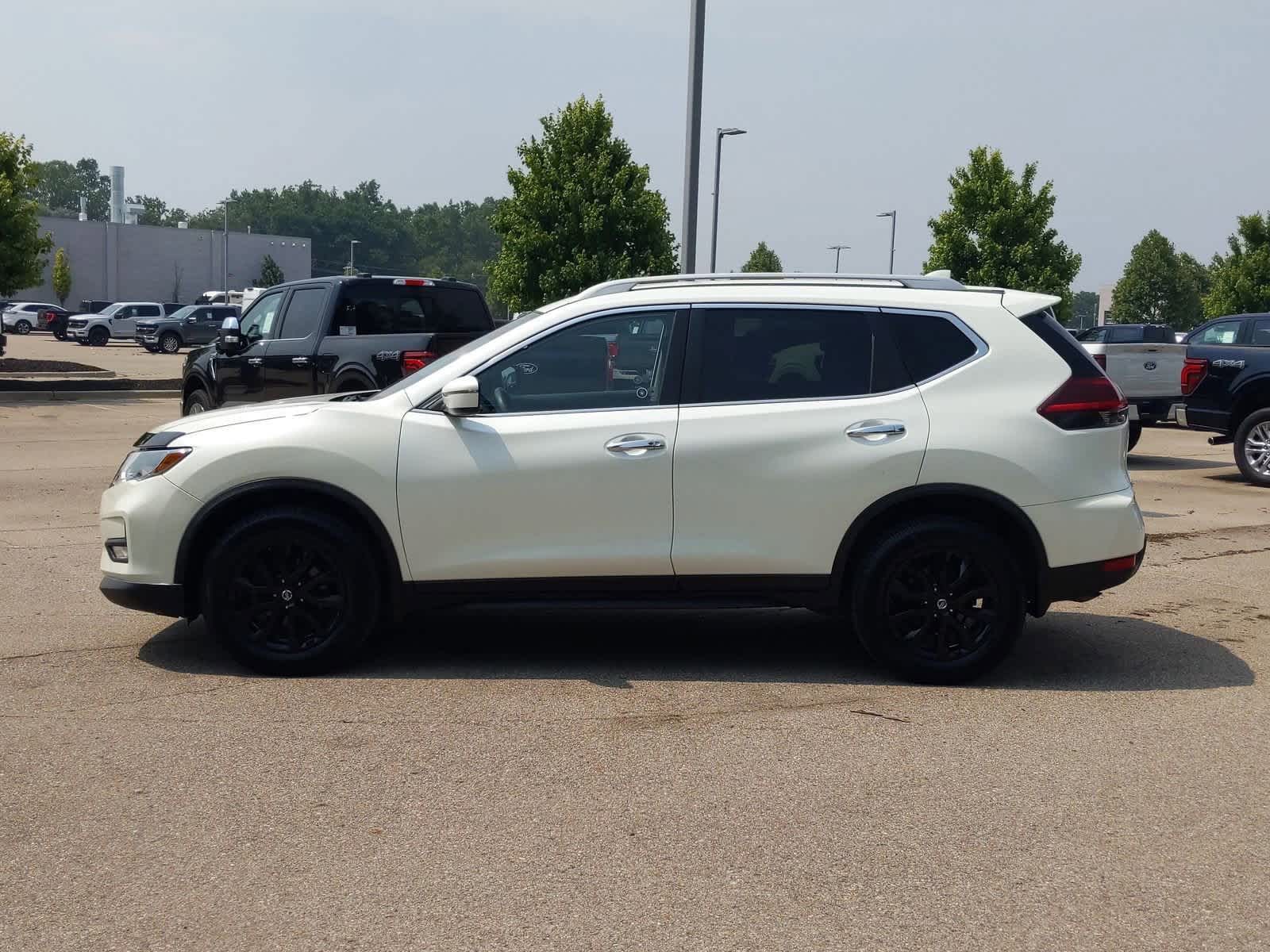 Thumbnail: 2019 Nissan Rogue - 5