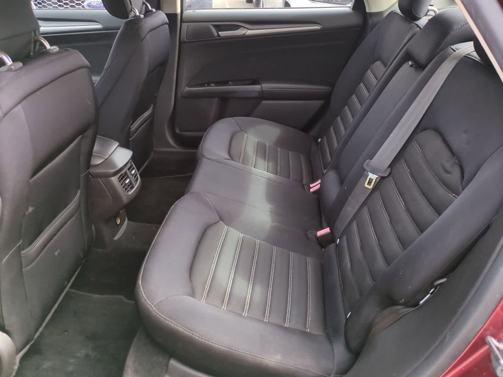 Thumbnail: 2013 Ford Fusion - 18