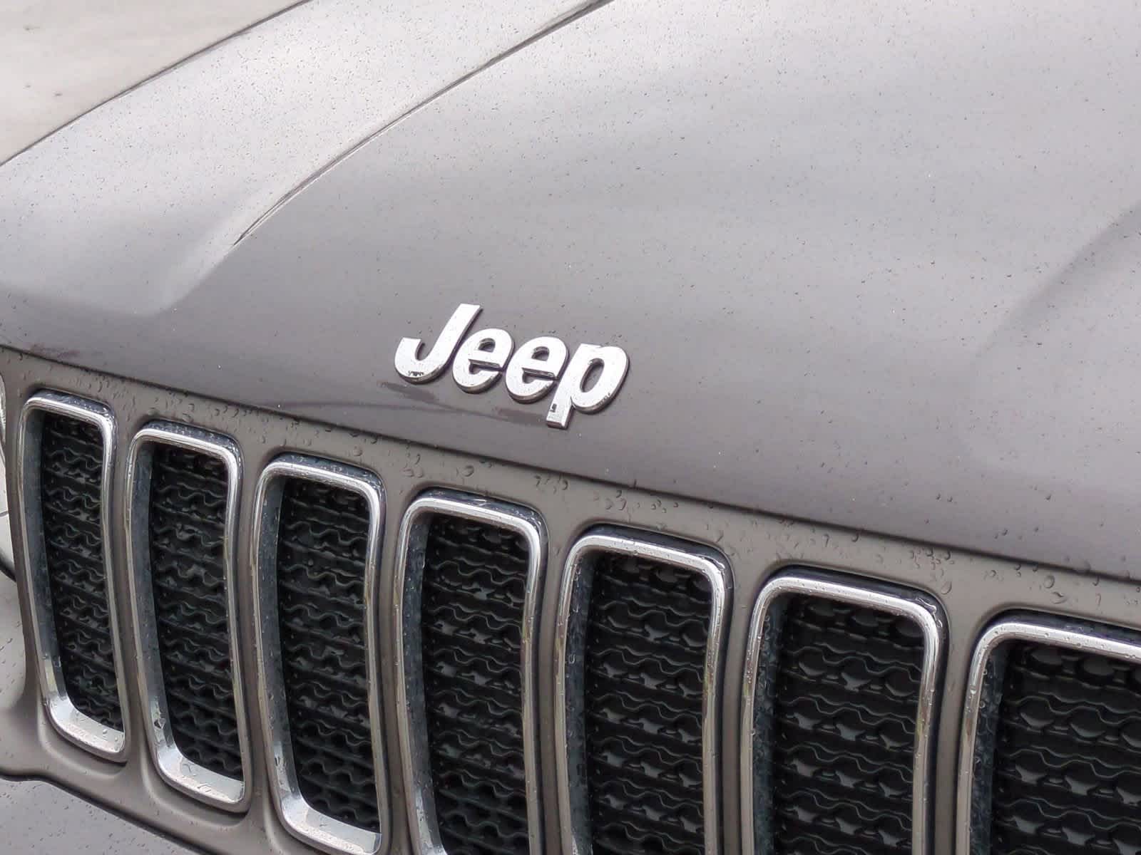 Thumbnail: 2021 Jeep Renegade - 12