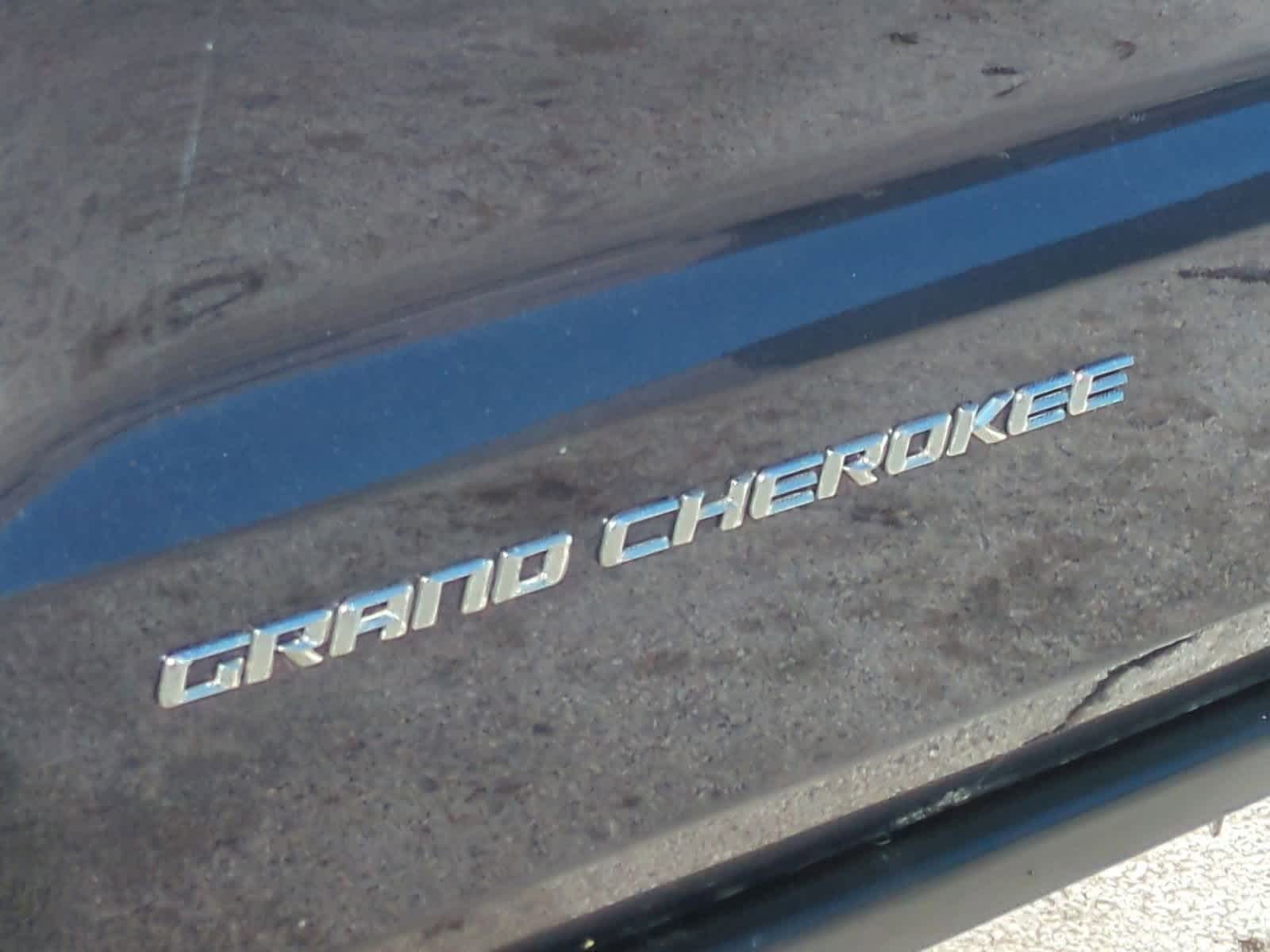 Thumbnail: 2015 Jeep Grand Cherokee - 12