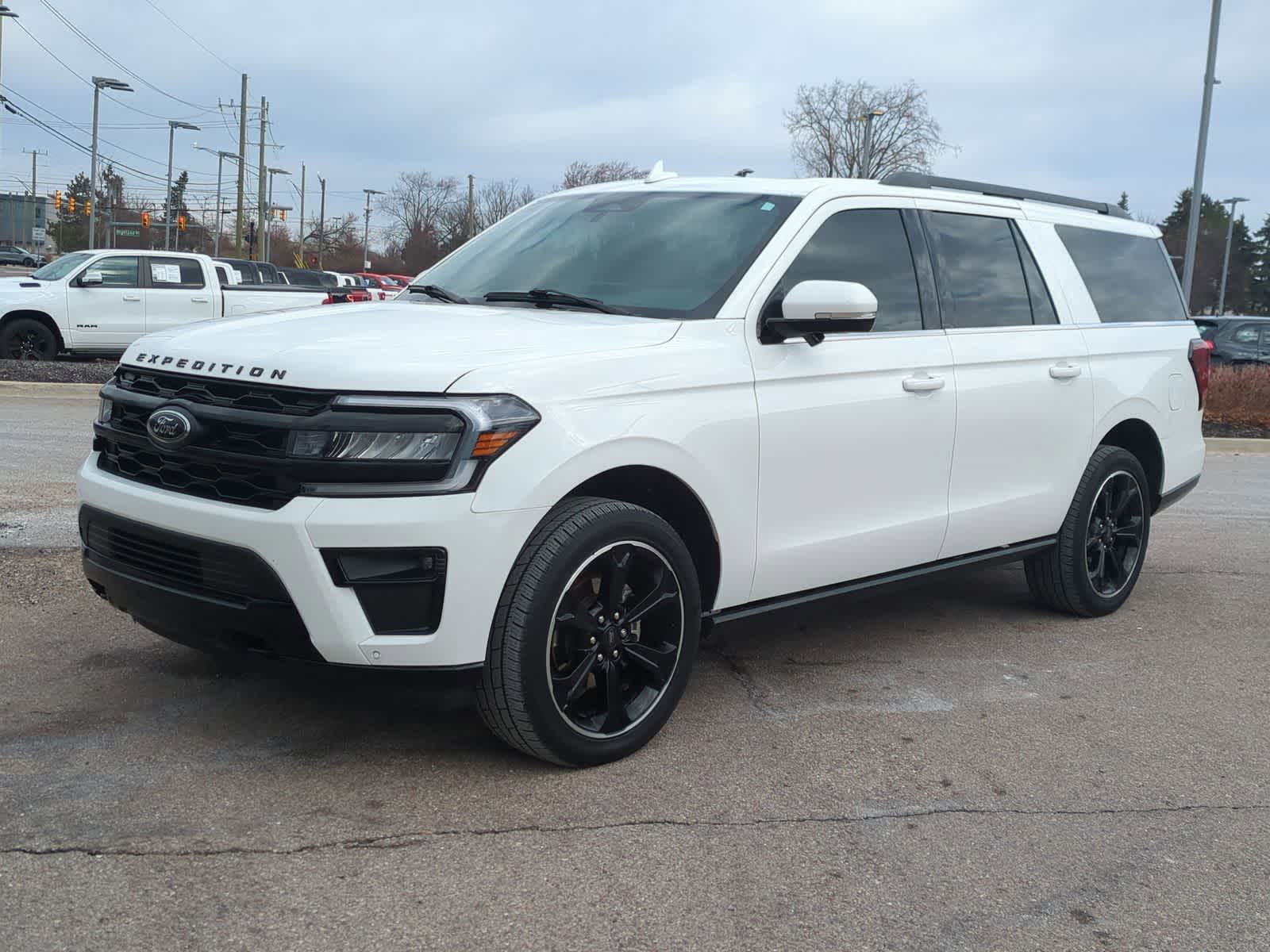 Thumbnail: 2023 Ford Expedition MAX - 4