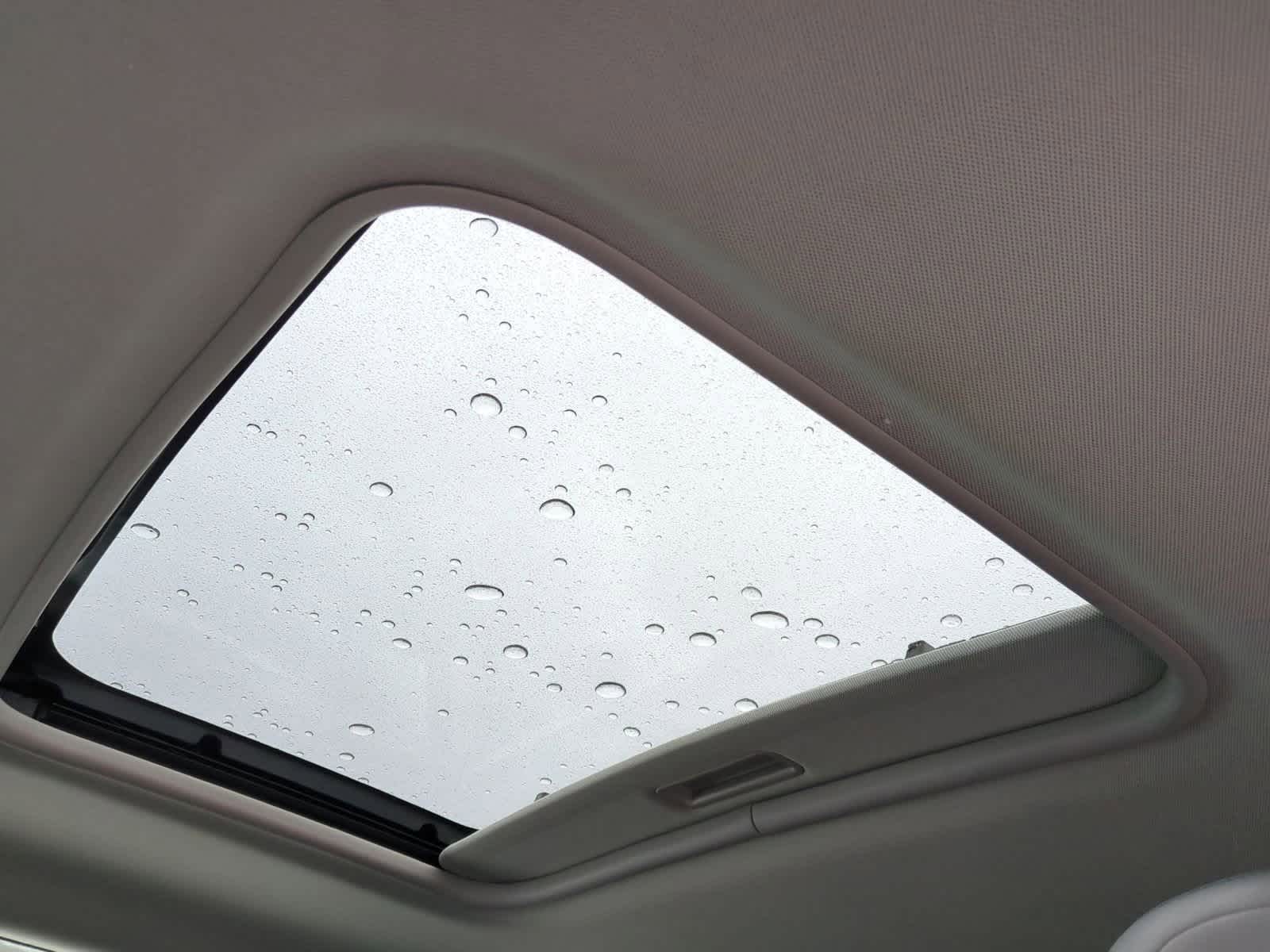 Thumbnail: 2010 Chevrolet Camaro - 17