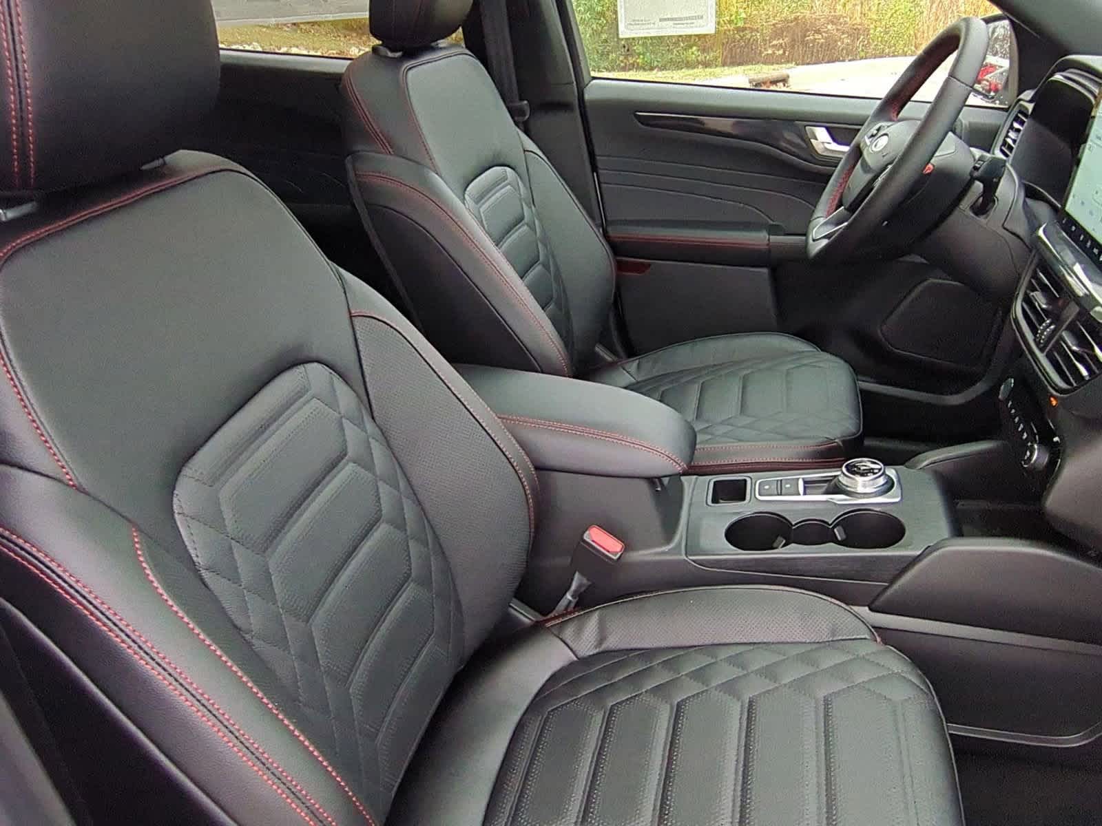 Thumbnail: 2024 Ford Escape - 23