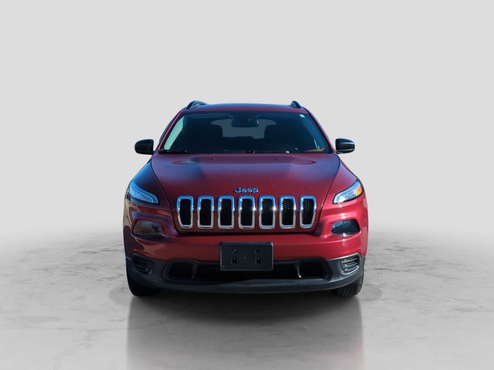 Thumbnail: 2016 Jeep Cherokee - 3