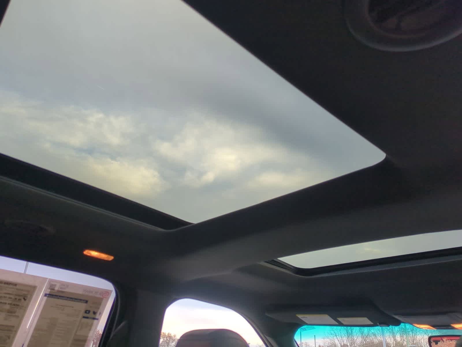 Thumbnail: 2015 Ford Explorer - 24