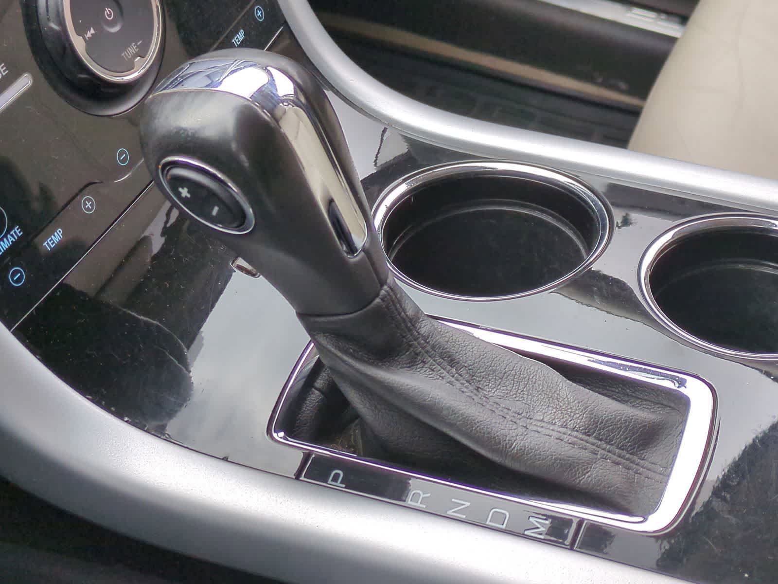 Thumbnail: 2011 Ford Edge - 32