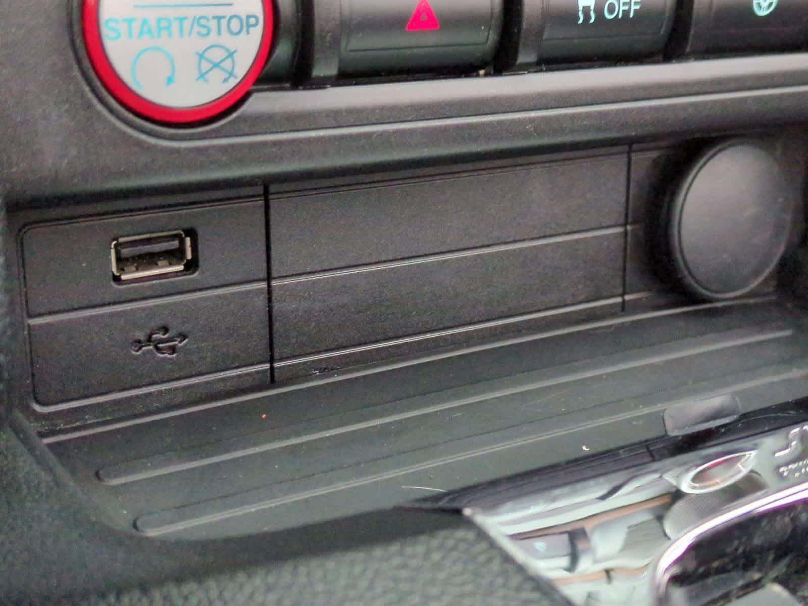 Thumbnail: 2015 Ford Mustang - 30