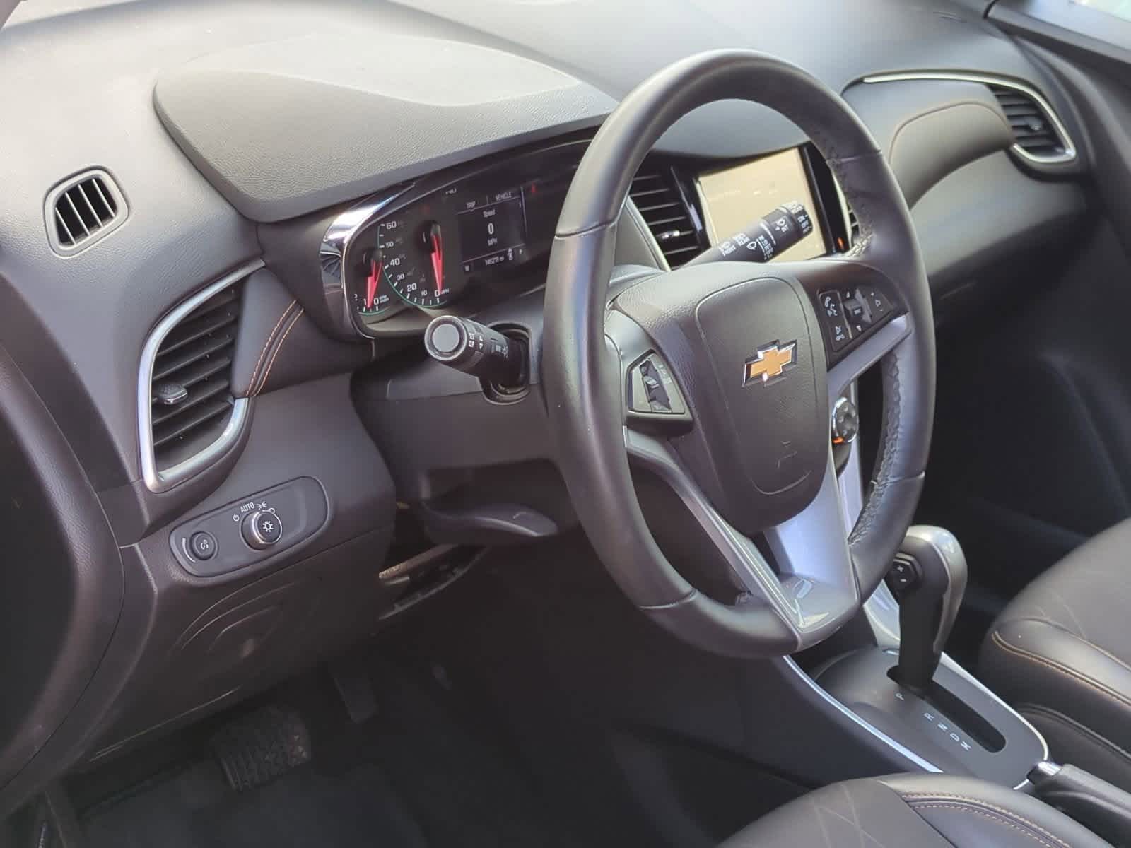 Thumbnail: 2018 Chevrolet Trax - 10