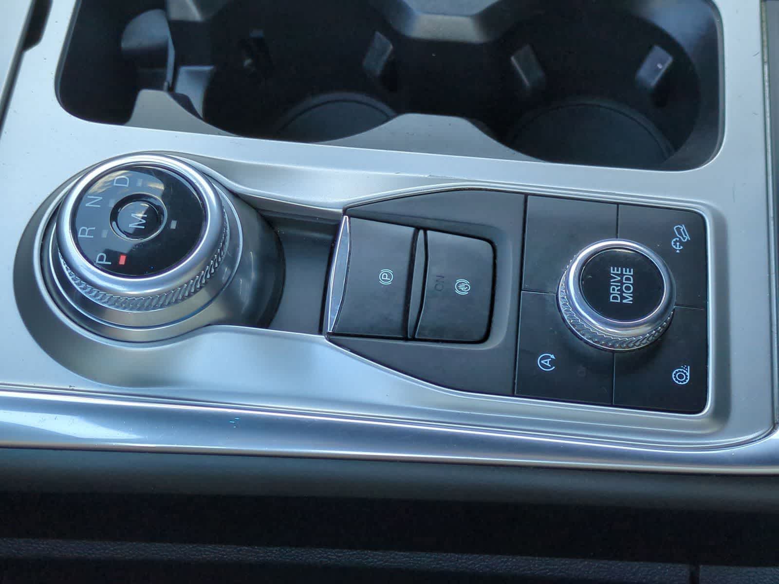 Thumbnail: 2020 Ford Explorer - 33