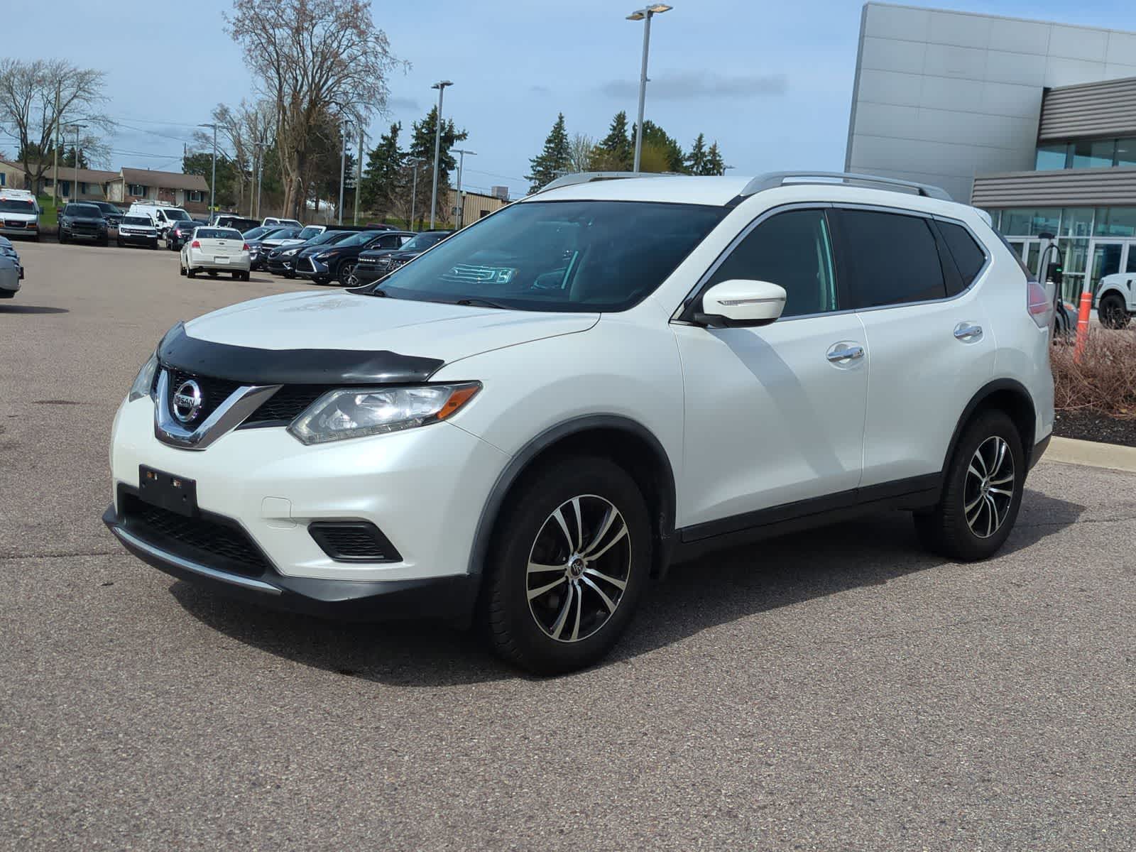 Thumbnail: 2015 Nissan Rogue - 4