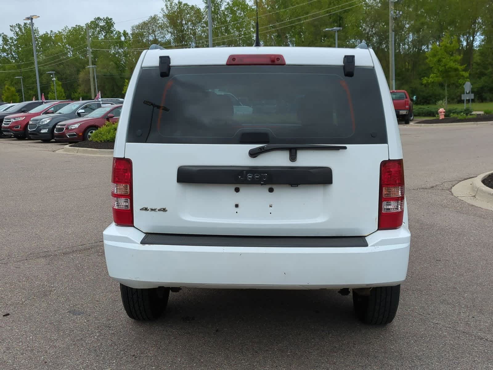 Thumbnail: 2011 Jeep Liberty - 7
