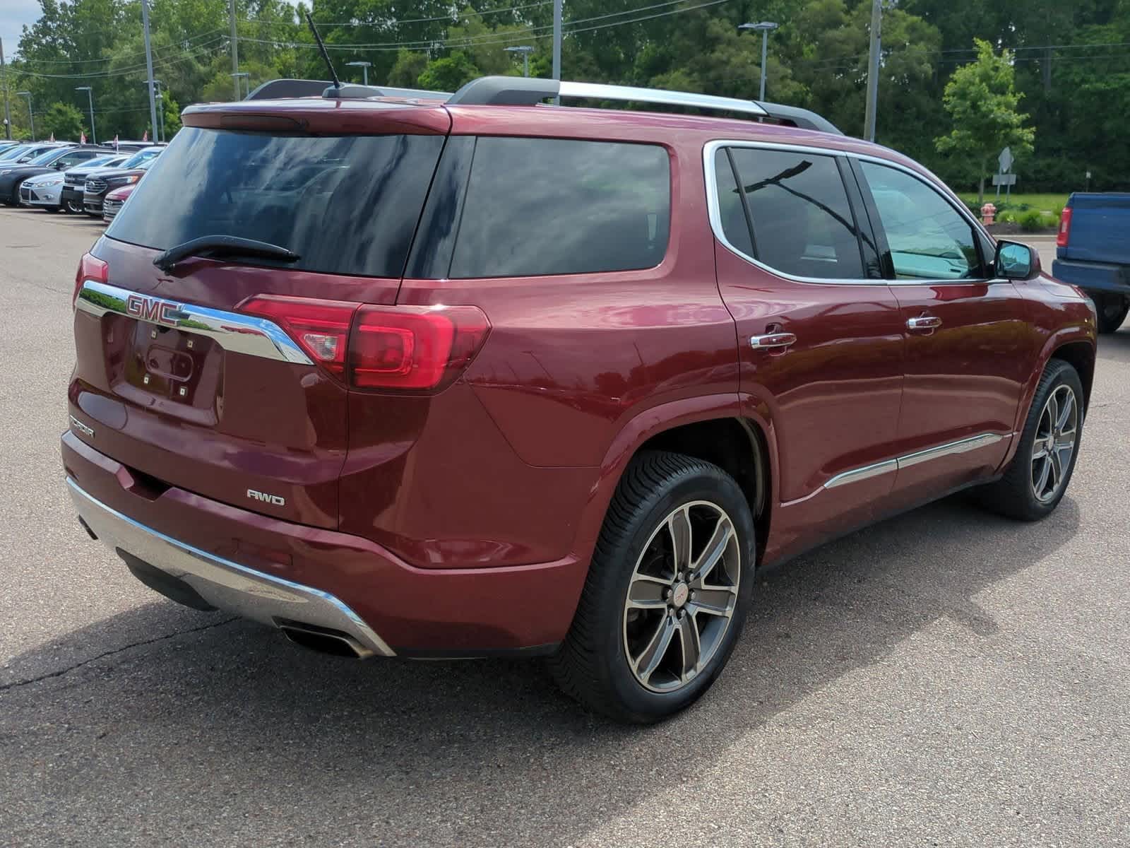 Thumbnail: 2017 GMC Acadia - 8