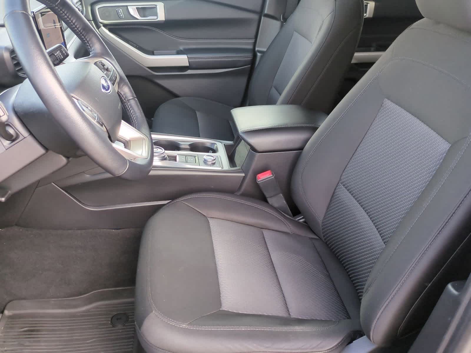 Thumbnail: 2023 Ford Explorer - 16