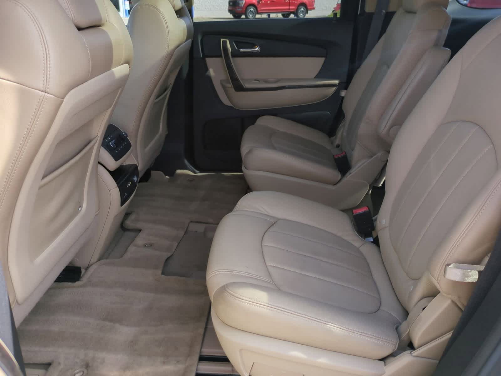 Thumbnail: 2011 GMC Acadia - 20