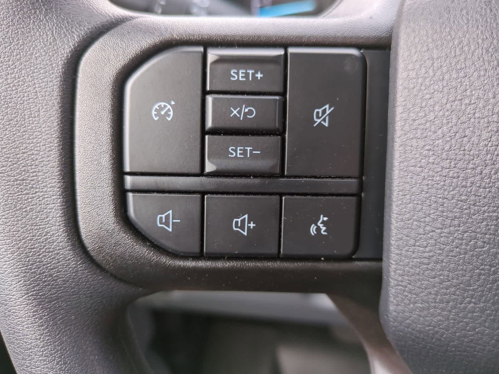 Thumbnail: 2025 Ford Econoline - 20