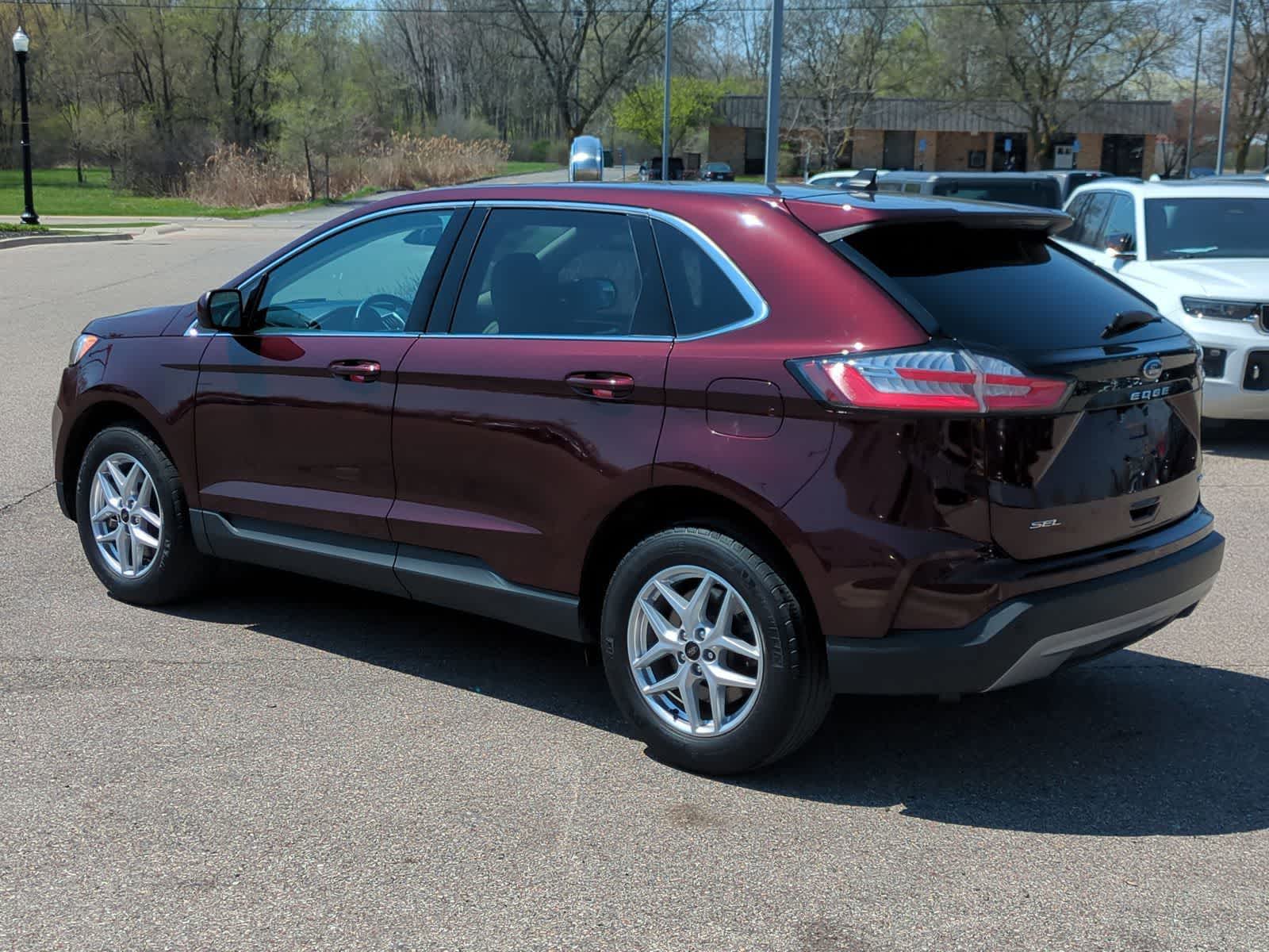 Thumbnail: 2023 Ford Edge - 6