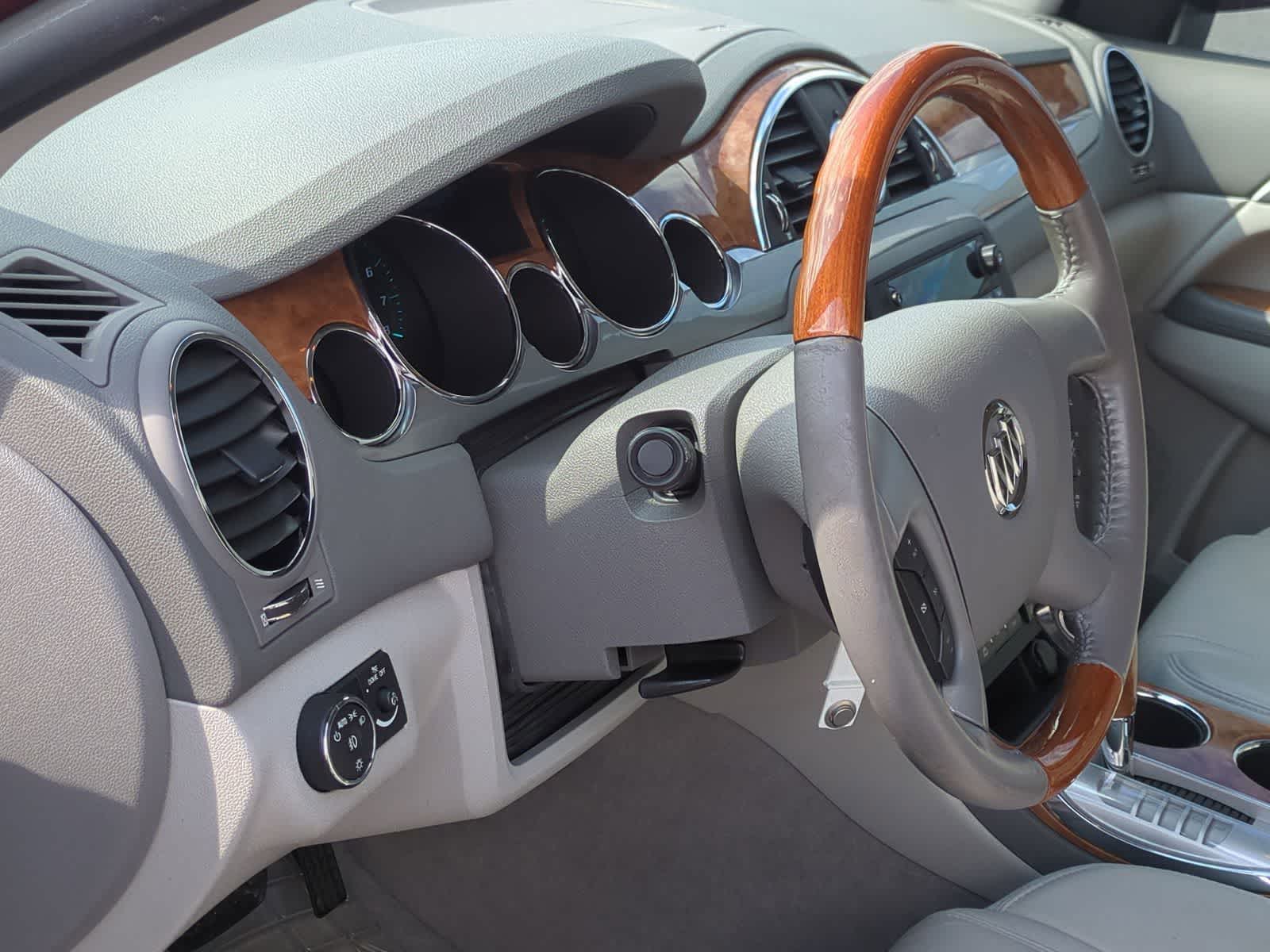 Thumbnail: 2011 Buick Enclave - 10