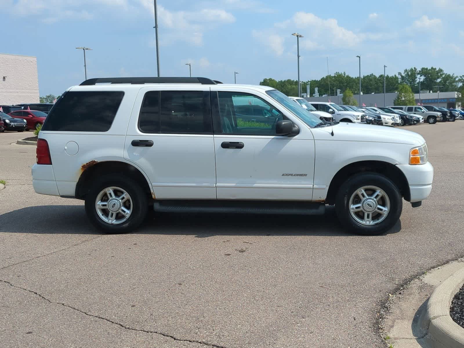 2005 Ford Explorer XLT 9