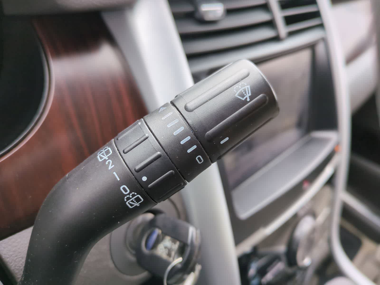 Thumbnail: 2011 Ford Edge - 25