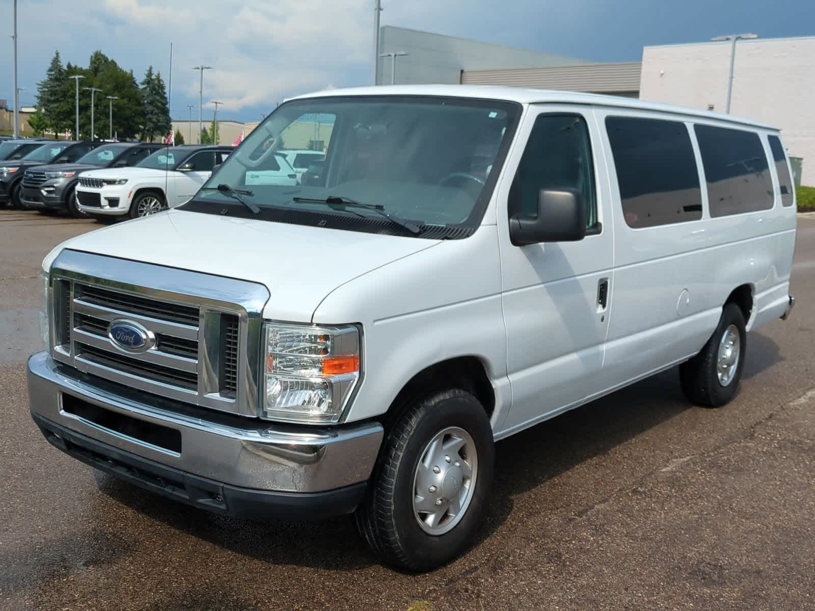 Thumbnail: 2014 Ford Econoline - 4