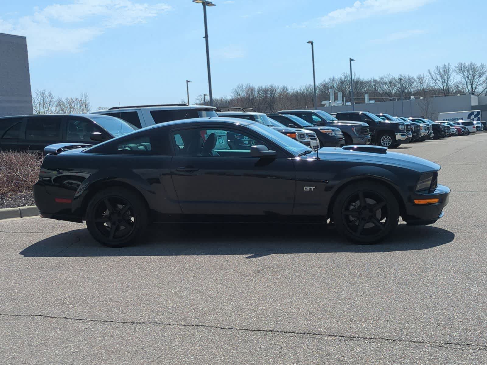 Thumbnail: 2008 Ford Mustang - 9