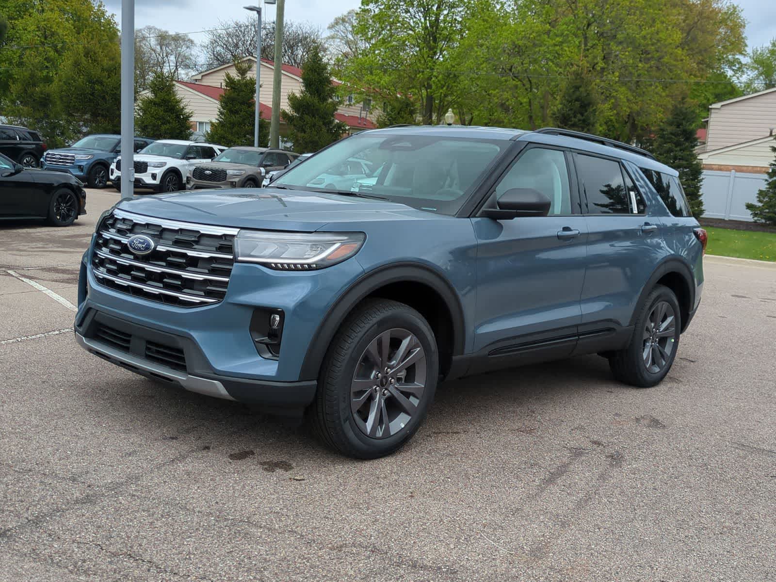 Thumbnail: 2026 Ford Explorer - 4