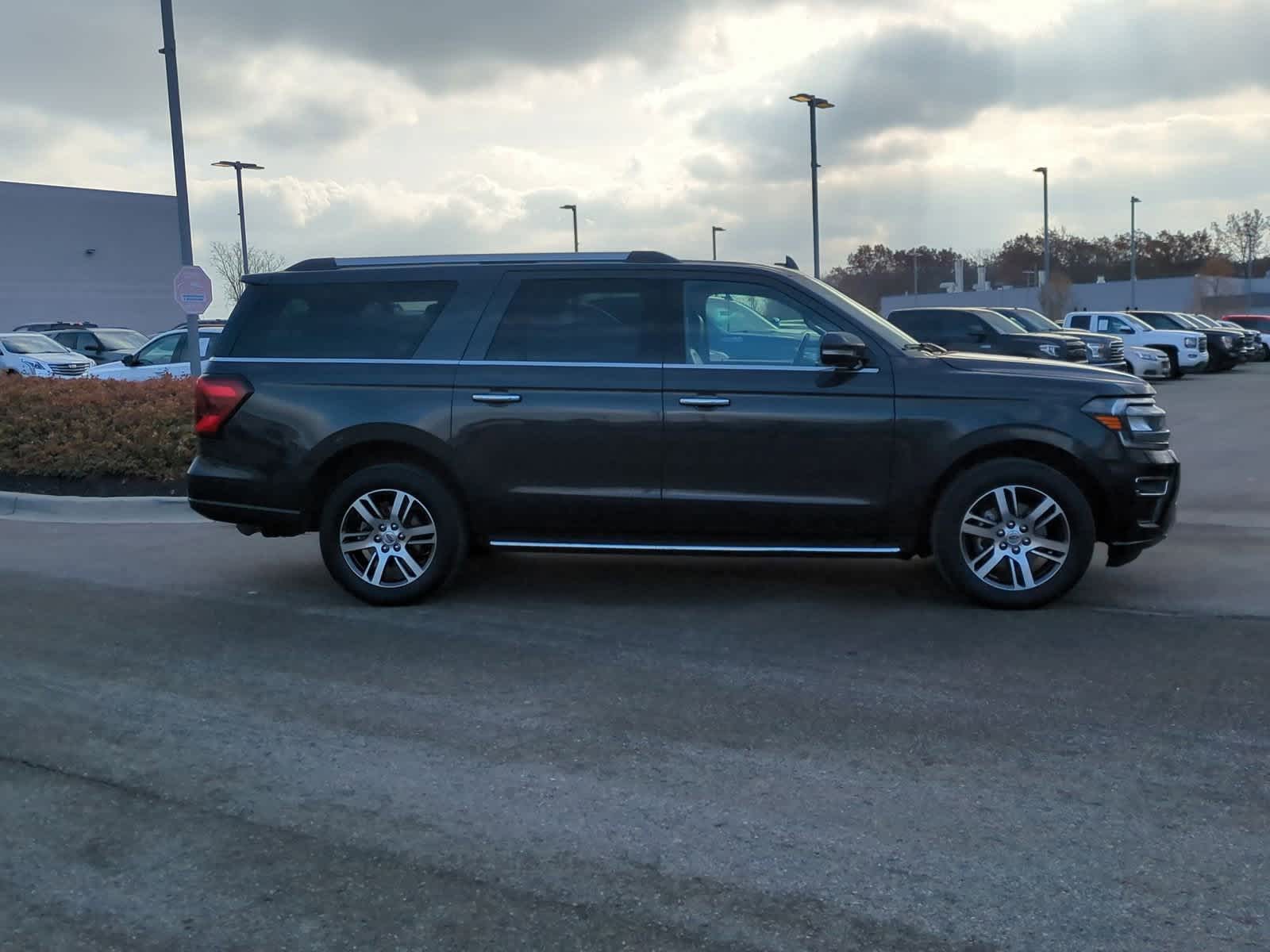 Thumbnail: 2023 Ford Expedition MAX - 9