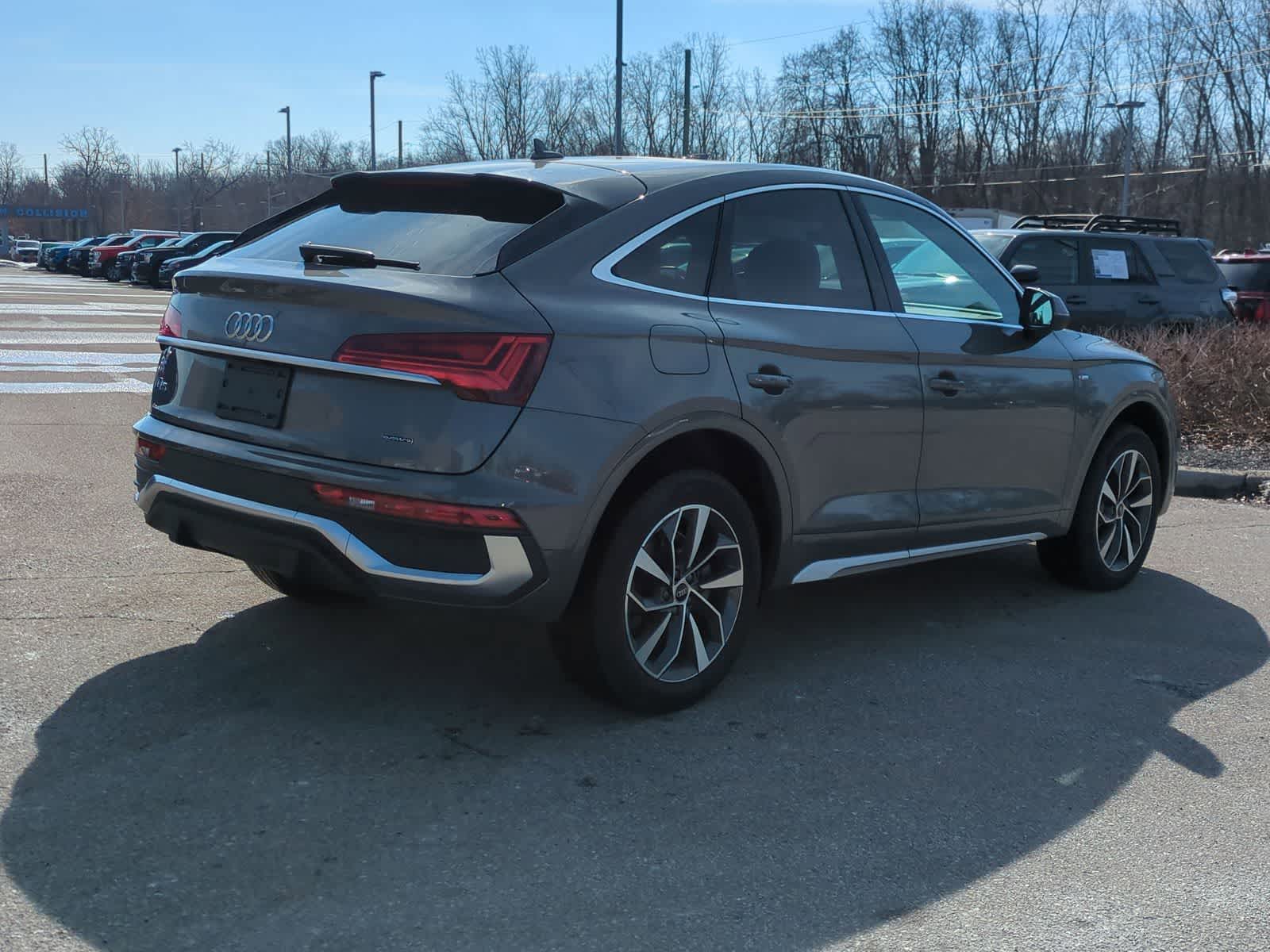 Thumbnail: 2024 Audi Q5 - 8