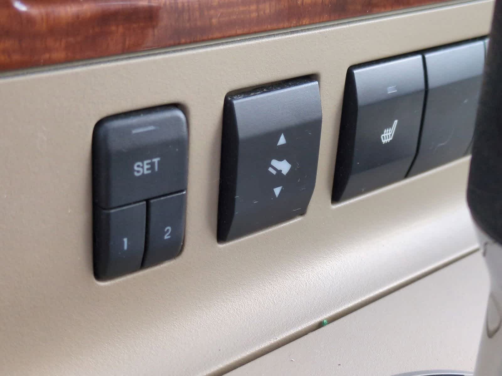 Thumbnail: 2008 Ford Explorer - 30