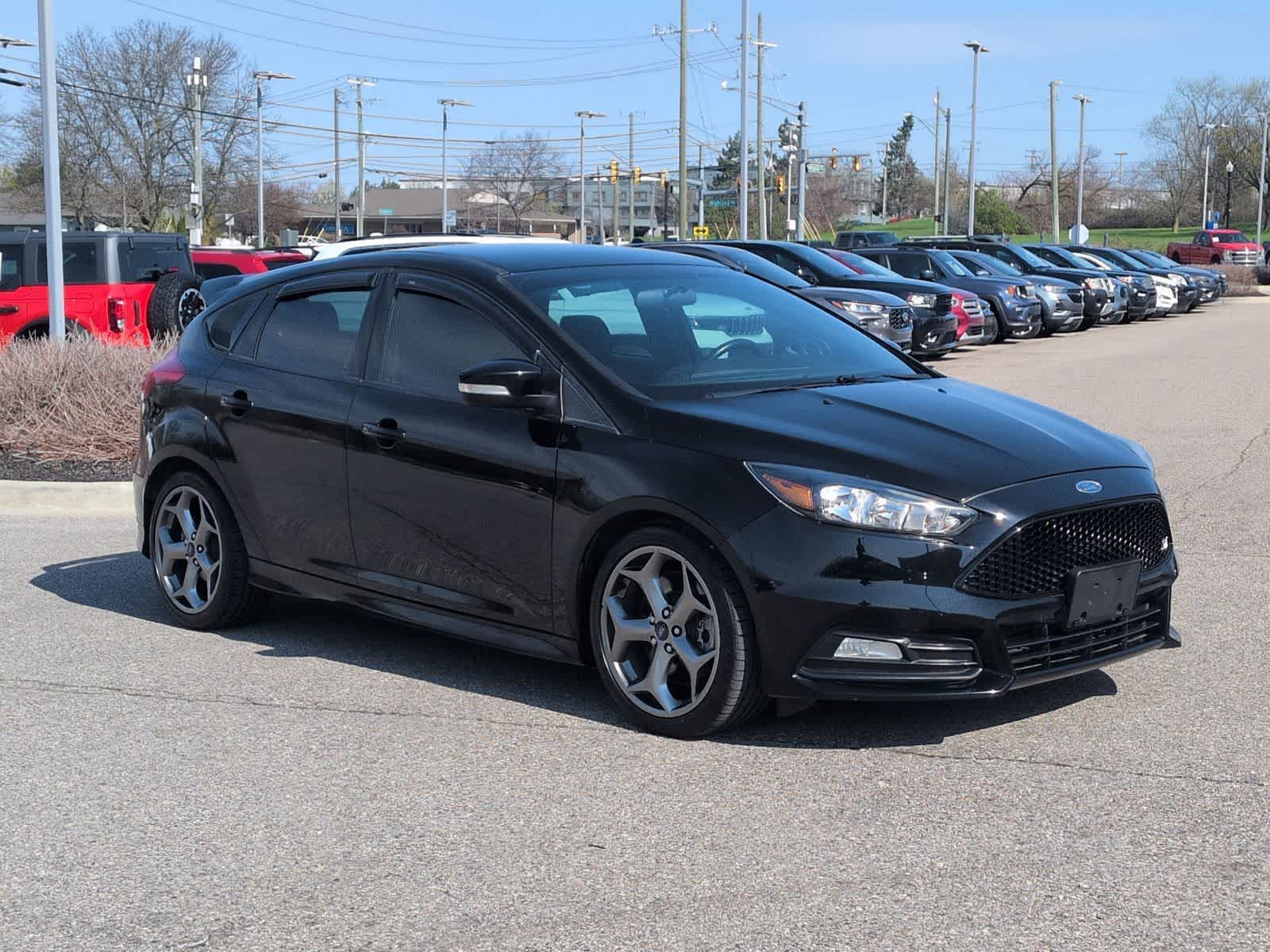 Thumbnail: 2018 Ford Focus - 2