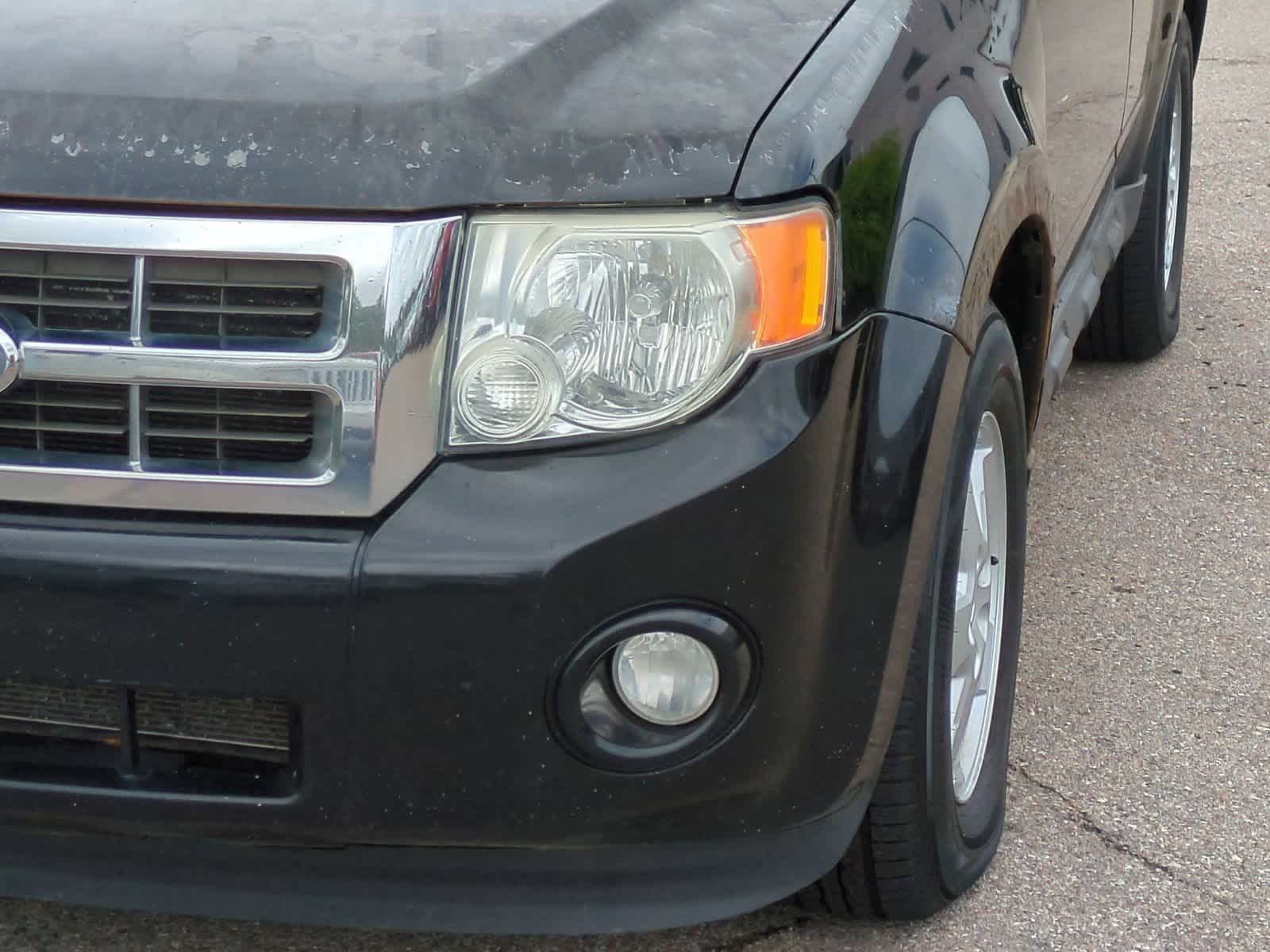 Thumbnail: 2010 Ford Escape - 11