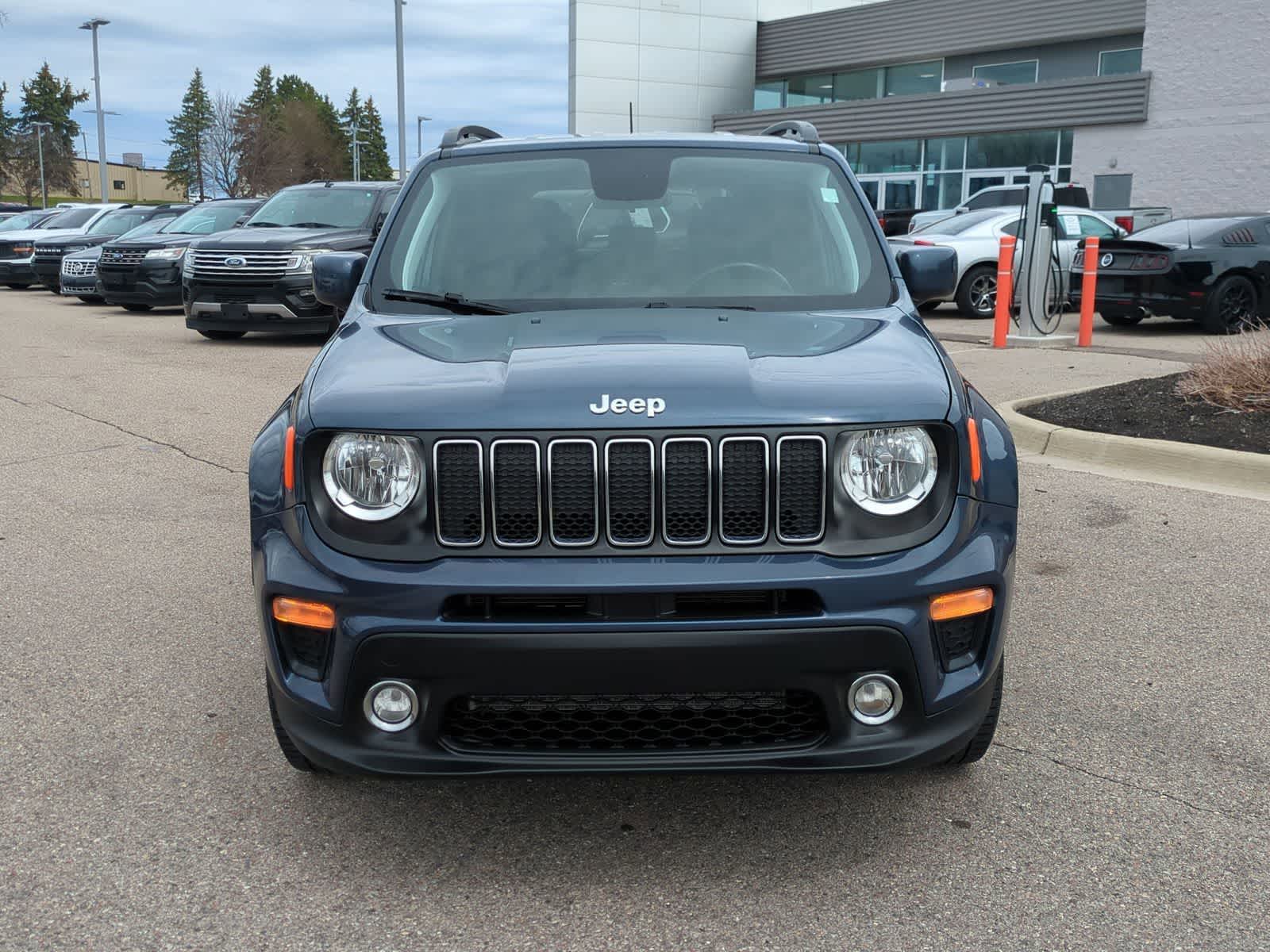 Thumbnail: 2020 Jeep Renegade - 3